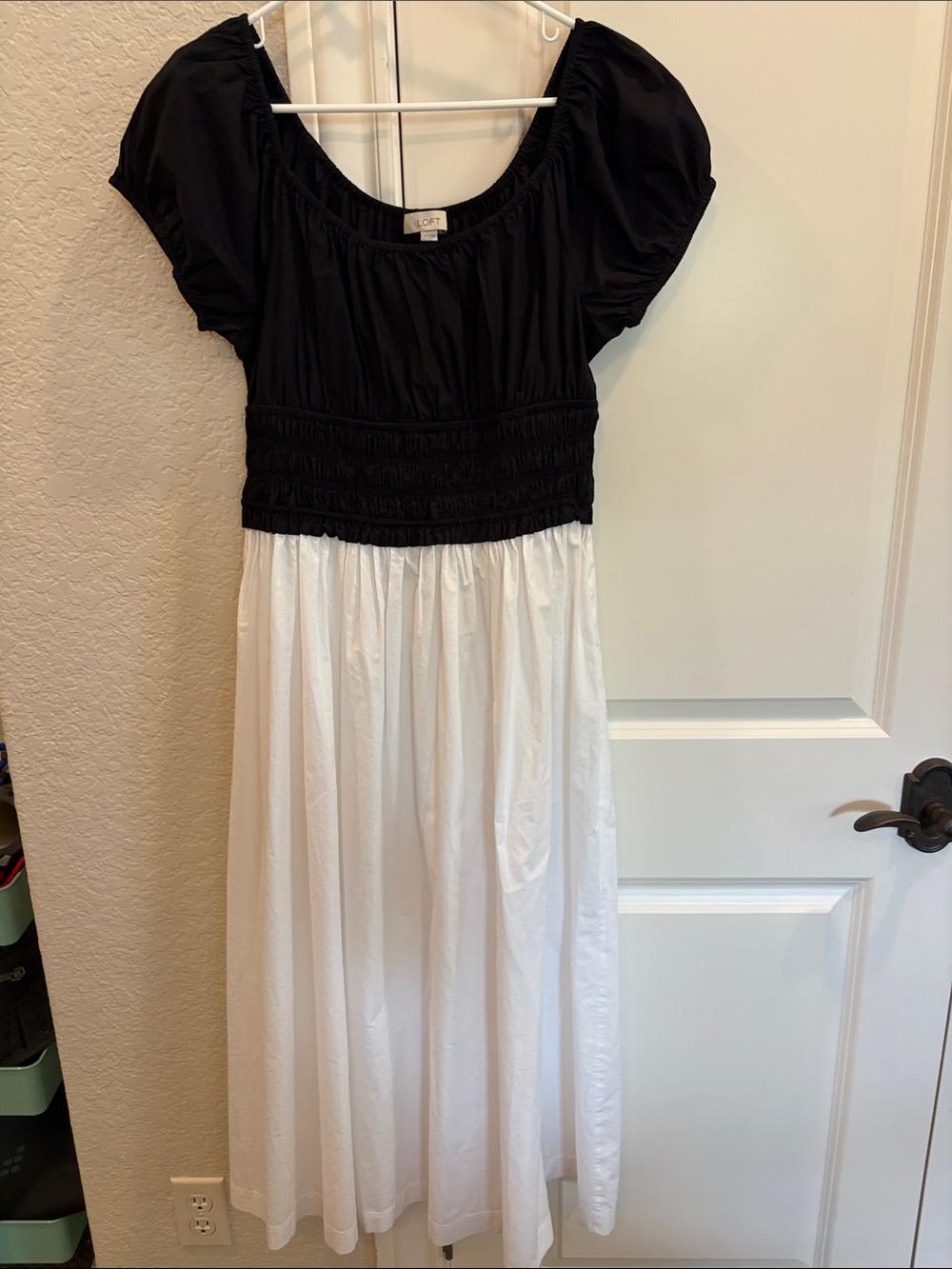 Ann Taylor Loft Two-Tone Black & White women’s dress